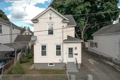 25 Dana St