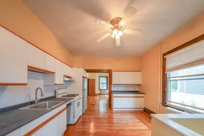 22 Grand View Ave #1