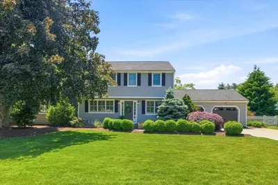 7 Lawrence Cir 1