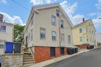 6-8 Howell Ct 1