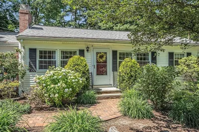 4 Whittemore Rd