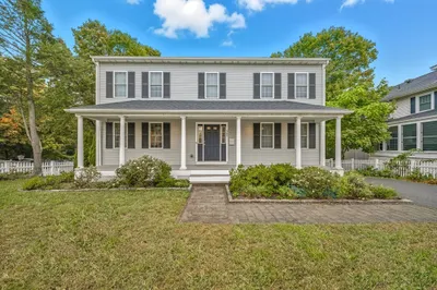365 N Main St 1