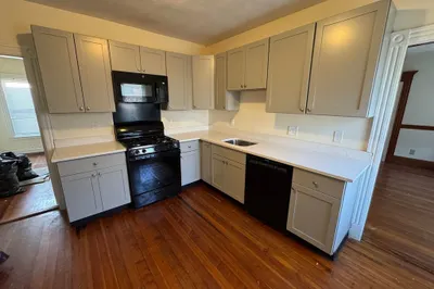 139 Cottage Street #3