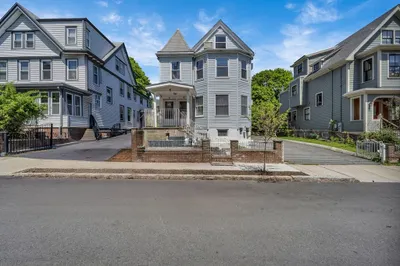 71 Berkeley St 1