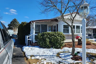 10 Hilltop Rd 1