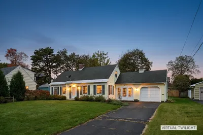 10 Tulip Lane