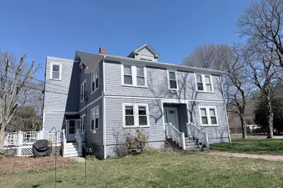 359 Village St #3