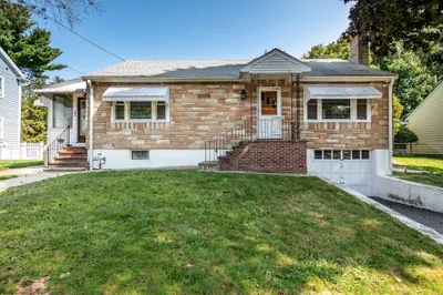 79 Robin Hood Rd