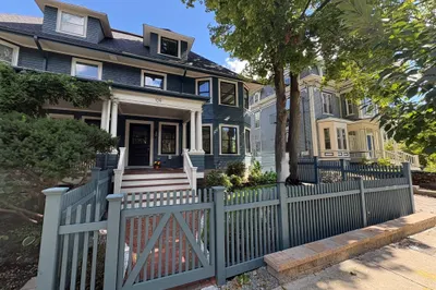 109 Lake View Ave 1