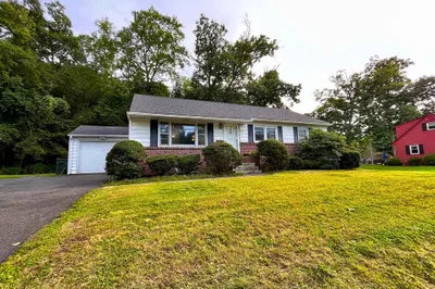 127 Springfield St 1