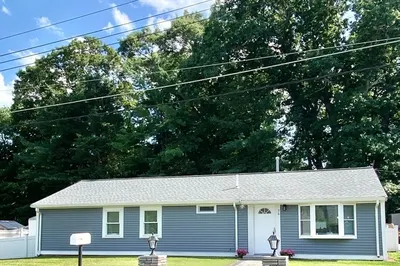 36 Elizabeth Rd 1
