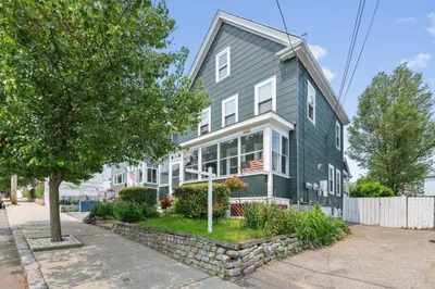 33 Bennett St
