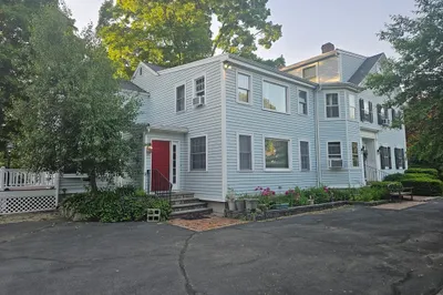 200 Pleasant St #2 1