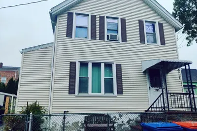 25 Cottage St 1