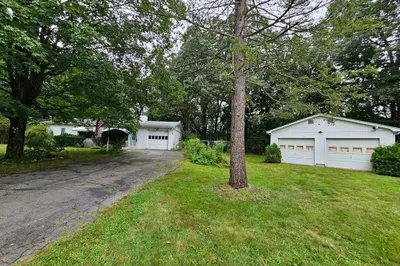 14 Mulberry Ln