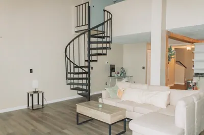 96 Old Colony Ave #310 1