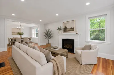 100 Floral Street #1