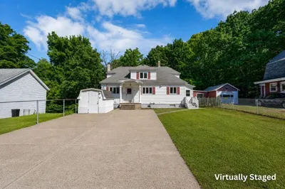 12 Gerrish Ave