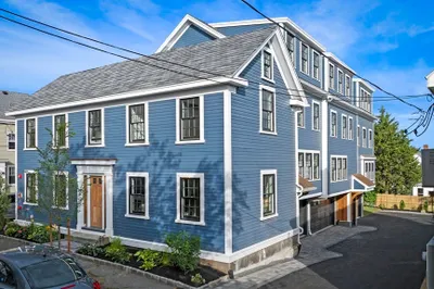 10 Osborne St #2