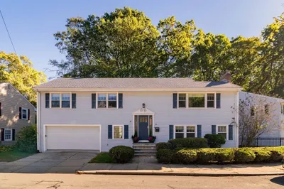 10 Hackensack Ter
