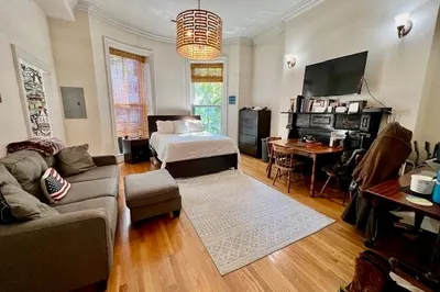 29 Bowdoin St #2