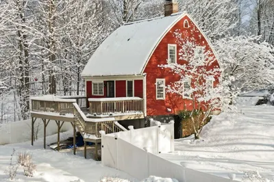 14 Sawmill Brook Rd