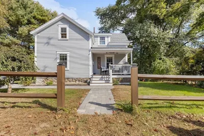 39 Burley St