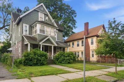 59 Waverly St #2nd 1