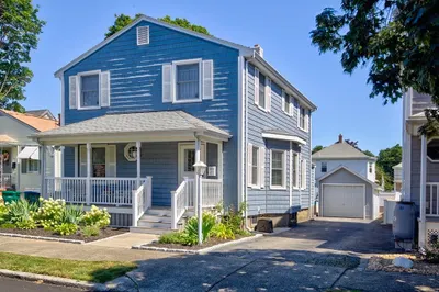 17 Addison Ave