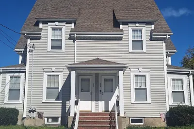 55 Nightingale Ave #55 1