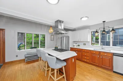 12 Newton Rd 1