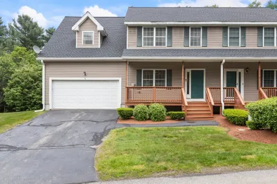 9 Oakes Cir #9 1