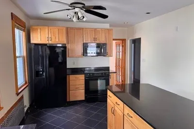 71 Everett St #1 1