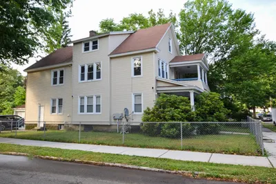 44 Gordon St