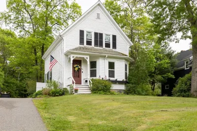 375 Main St