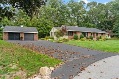 57 Marilyn Rd