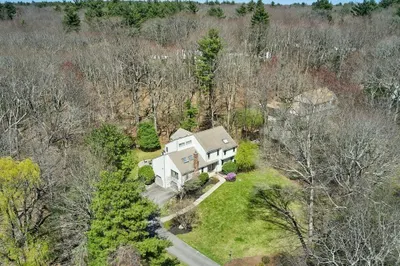 56 Teresa Rd 1
