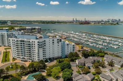 1001 Marina Dr #201 1