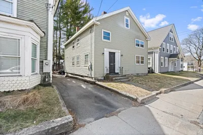 1793 Main St