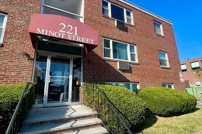 221 Minot St #6