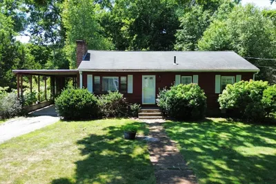 43 Chittenden Rd 1