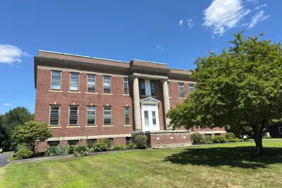 280 Village St #J1 1