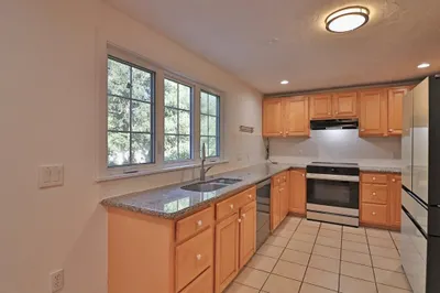 93-95 Pierce St #2