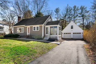 6 Westwind Rd 1