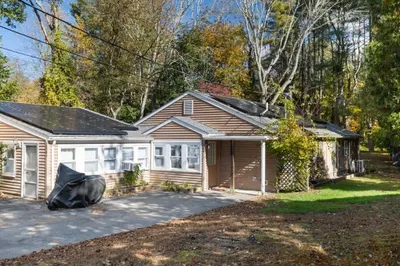 288 South Worcester St #B 1