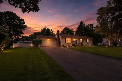 88 Meadowlark Dr 1