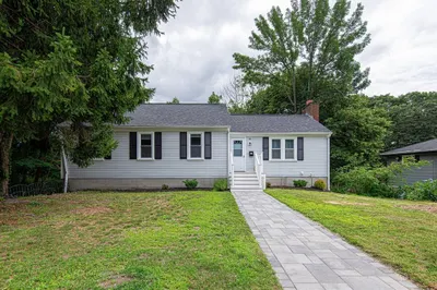 82 Perry Ave