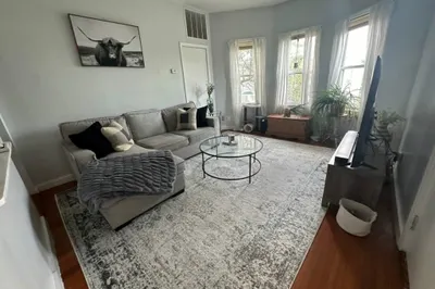 102 Sydney St #3 1
