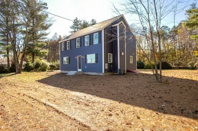 423 Central St 1