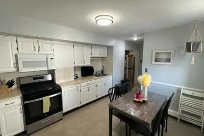 332 Main St #1L 1